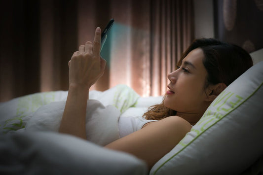 How Excessive Screen Time Affects Your Sleep - City Mattress Staging