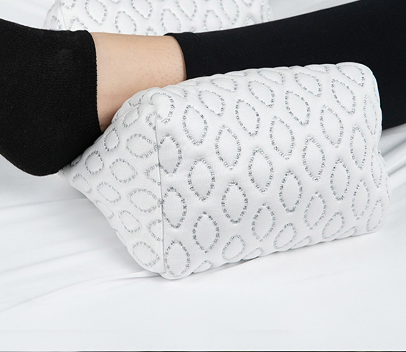 Bedgear Knee Support Pillow by Bedgear