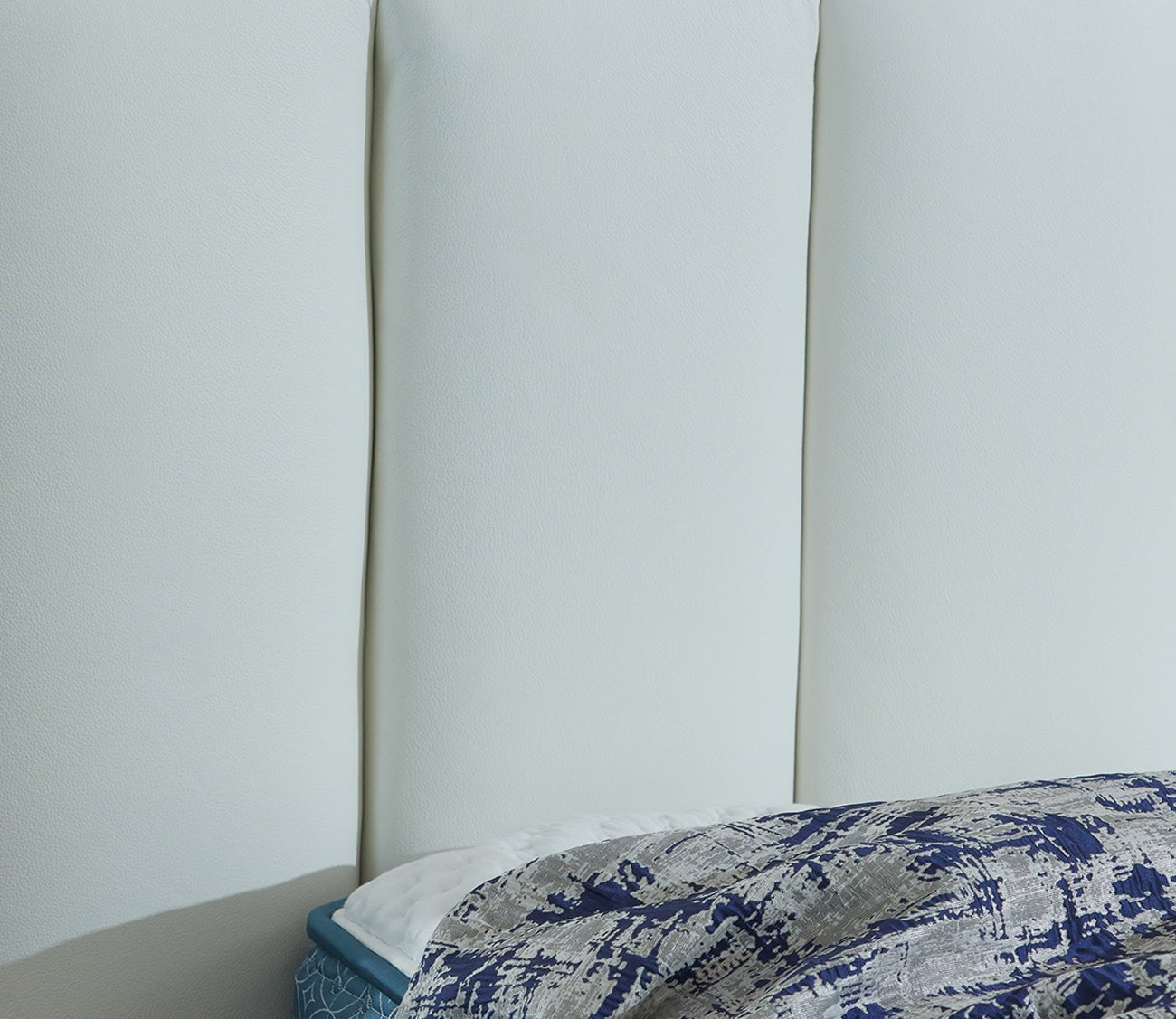 CM Italia Narciso Leather Upholstered Bed by CM Italia