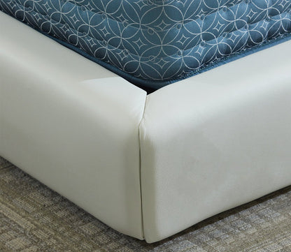 CM Italia Narciso Leather Upholstered Bed by CM Italia