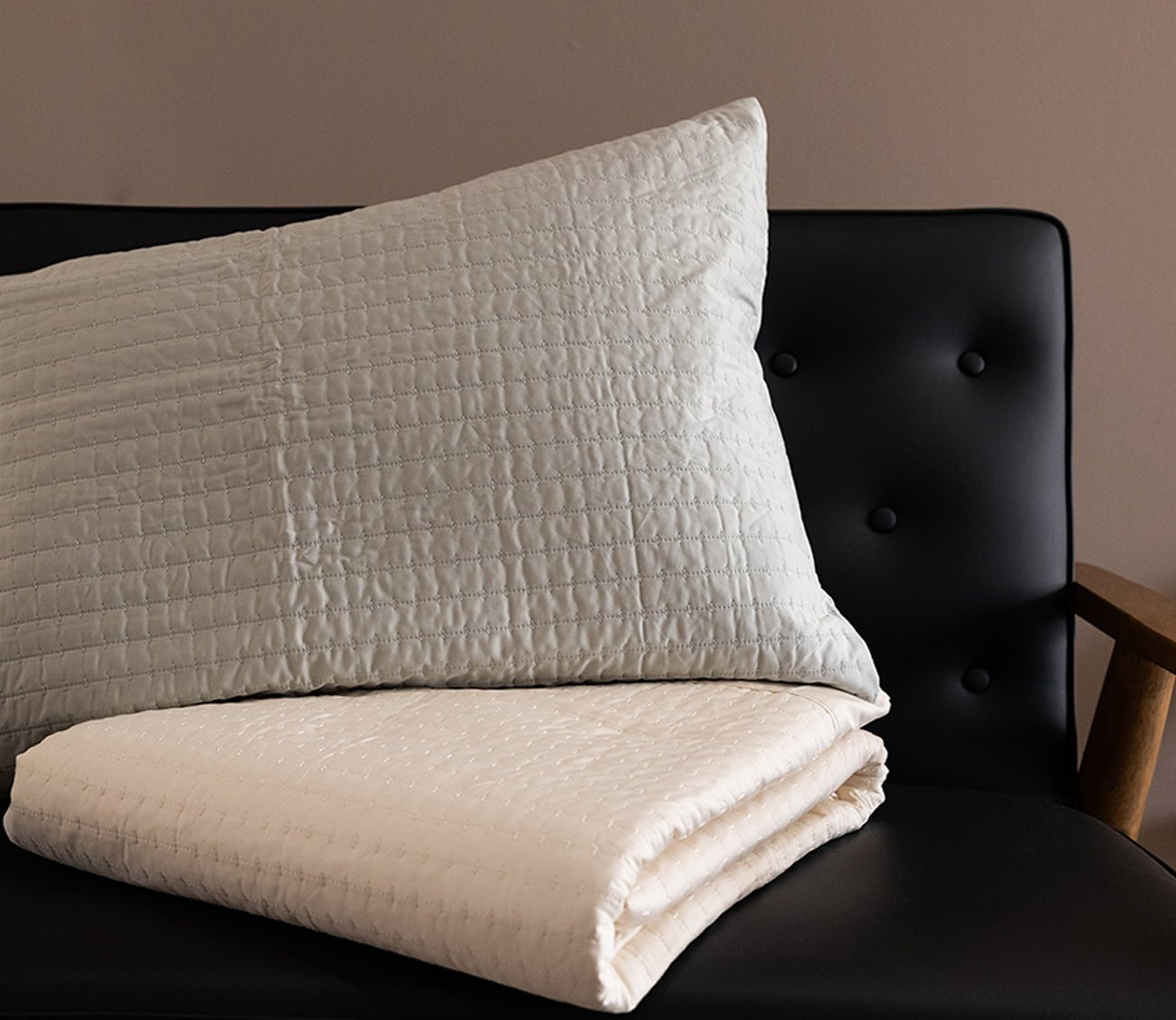 DreamFit DreamChill Enhanced Bamboo Quilted Sheet Set by DreamFit