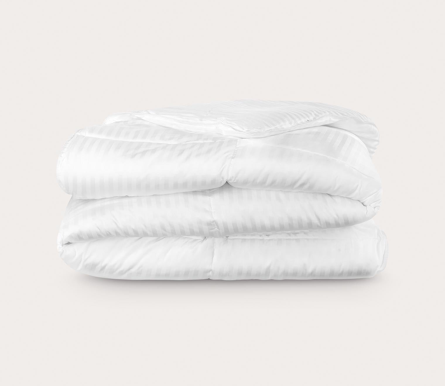Eddie Bauer Cotton Damask Luxury Down Alternative Comforter by Eddie Bauer
