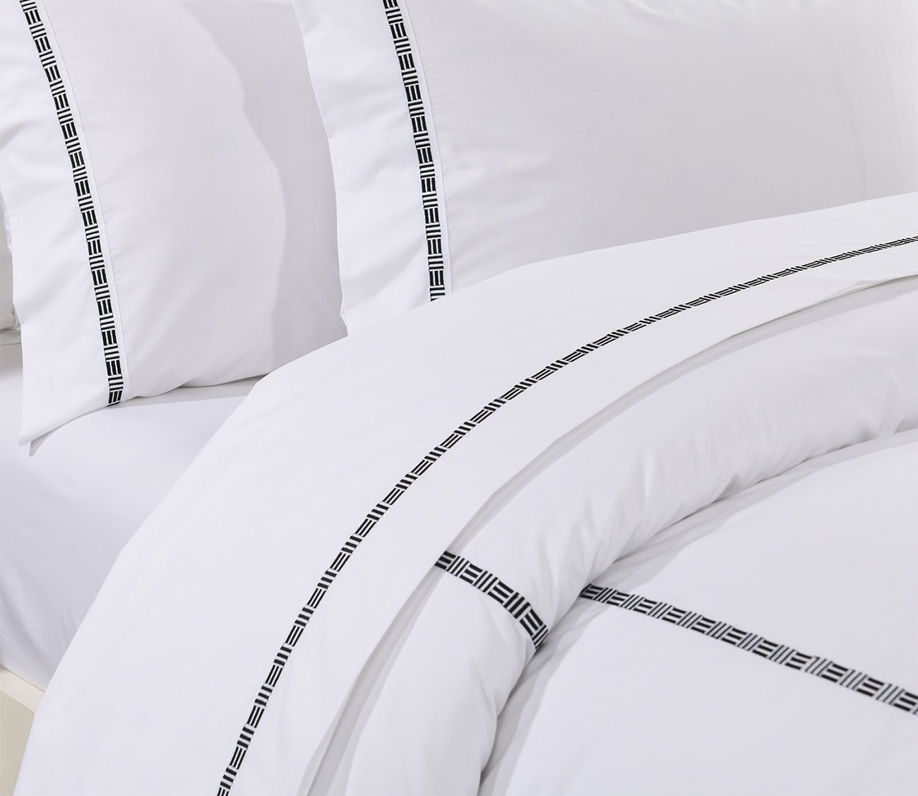 Hotel Grand Tencel Lyocell Cotton Blend 4 - Piece Sheet Set by Hotel Grand