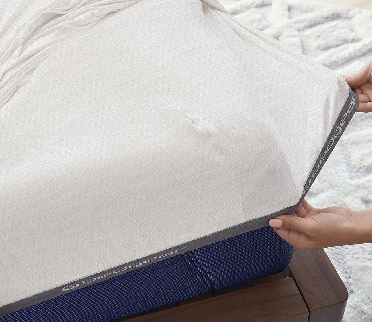 Hyper-Linen Sheet Set by Bedgear, secure fit corners