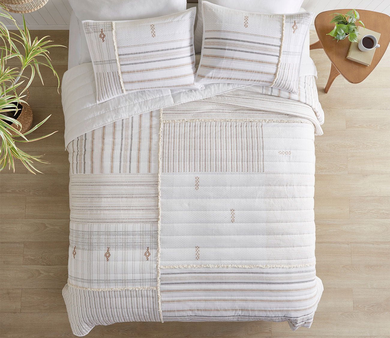 Ink & Ivy Salar Printed Cotton Coverlet by INK + IVY