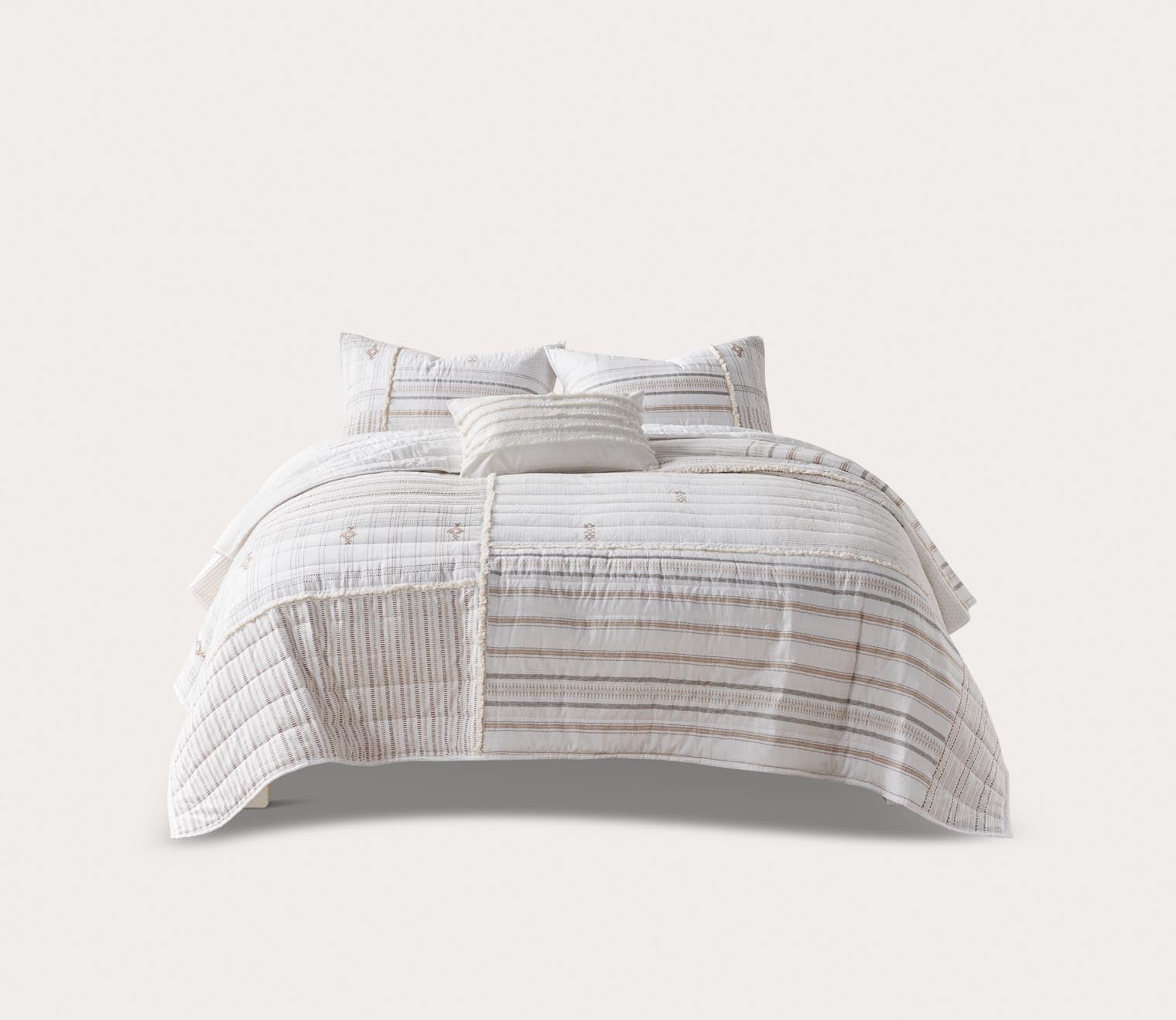 Ink & Ivy Salar Printed Cotton Coverlet by INK + IVY