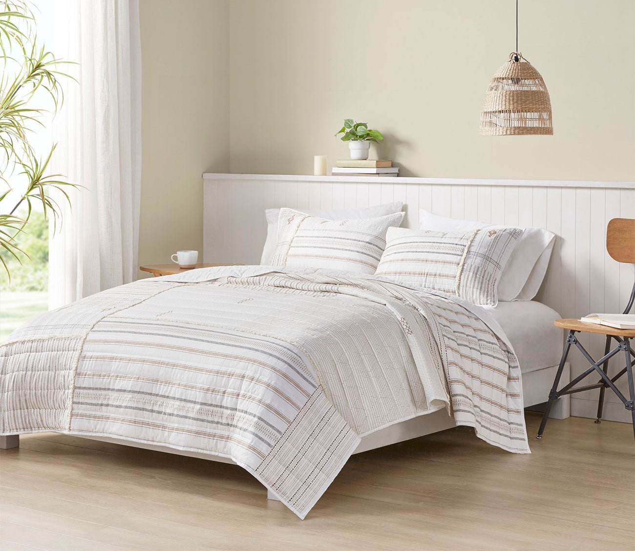 Ink & Ivy Salar Printed Cotton Coverlet by INK + IVY