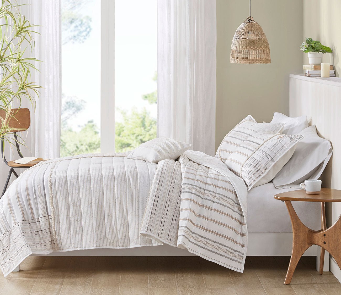 Ink & Ivy Salar Printed Cotton Coverlet by INK + IVY