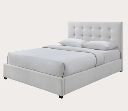 Kemper Button Tufted Bed by Bassett Mirror