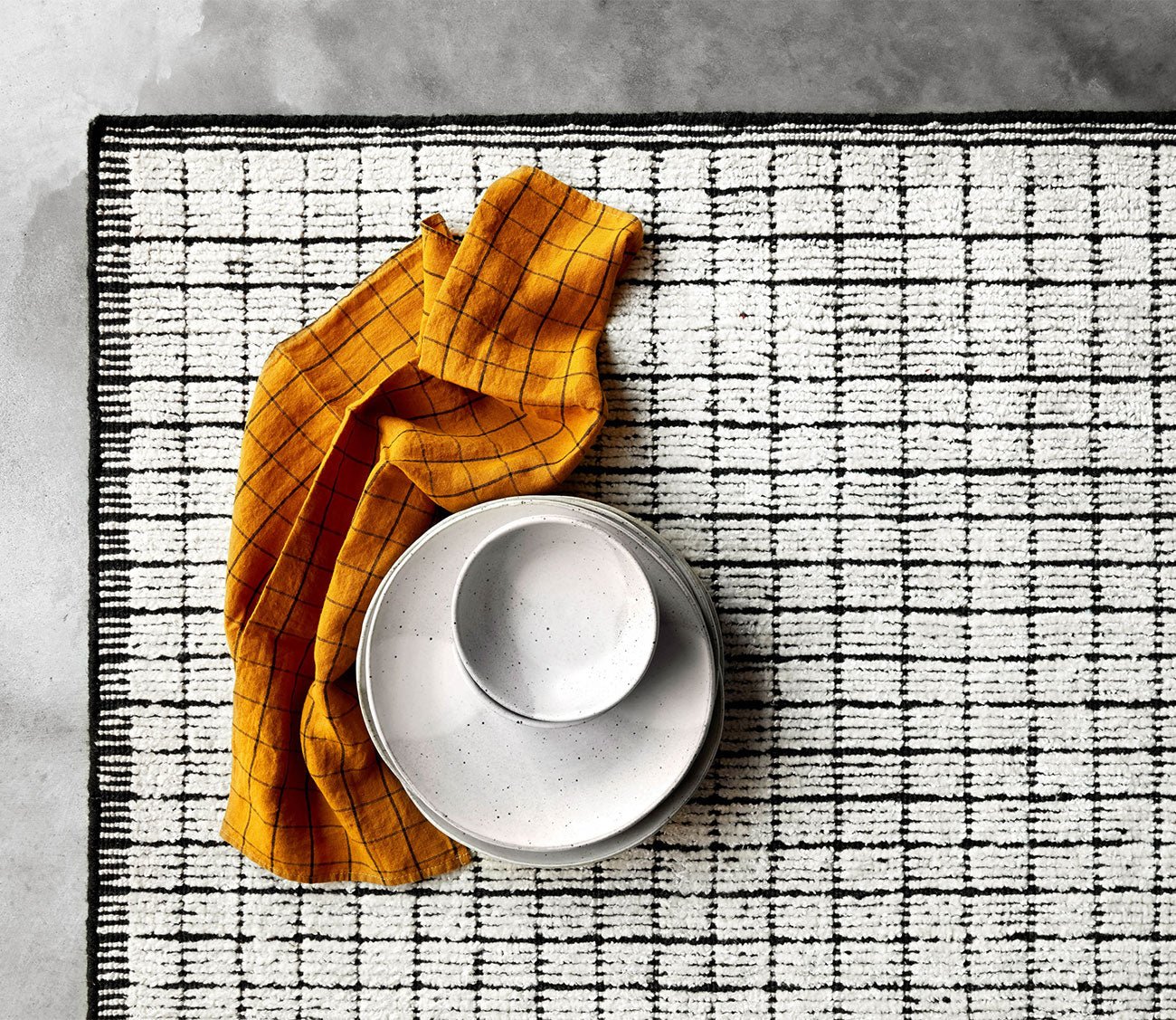 Loloi Beverly Ivory Black Area Rug by Loloi