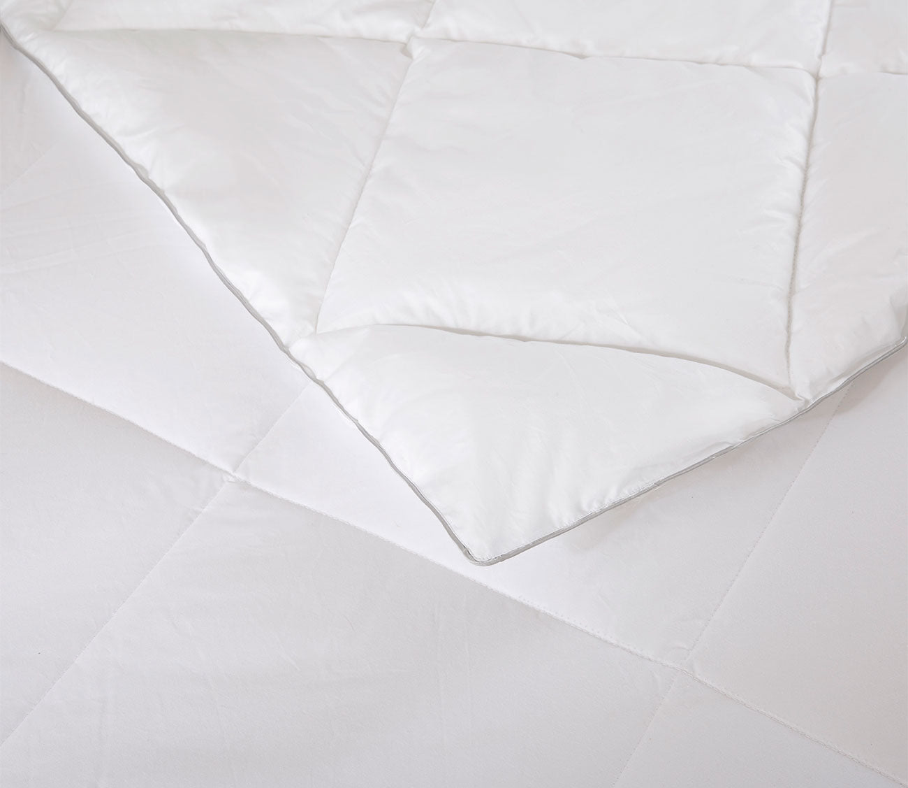 Madison Park Signature 1000 Thread Count Cotton Rich Down Alternative Comforter by Madison Park Signature
