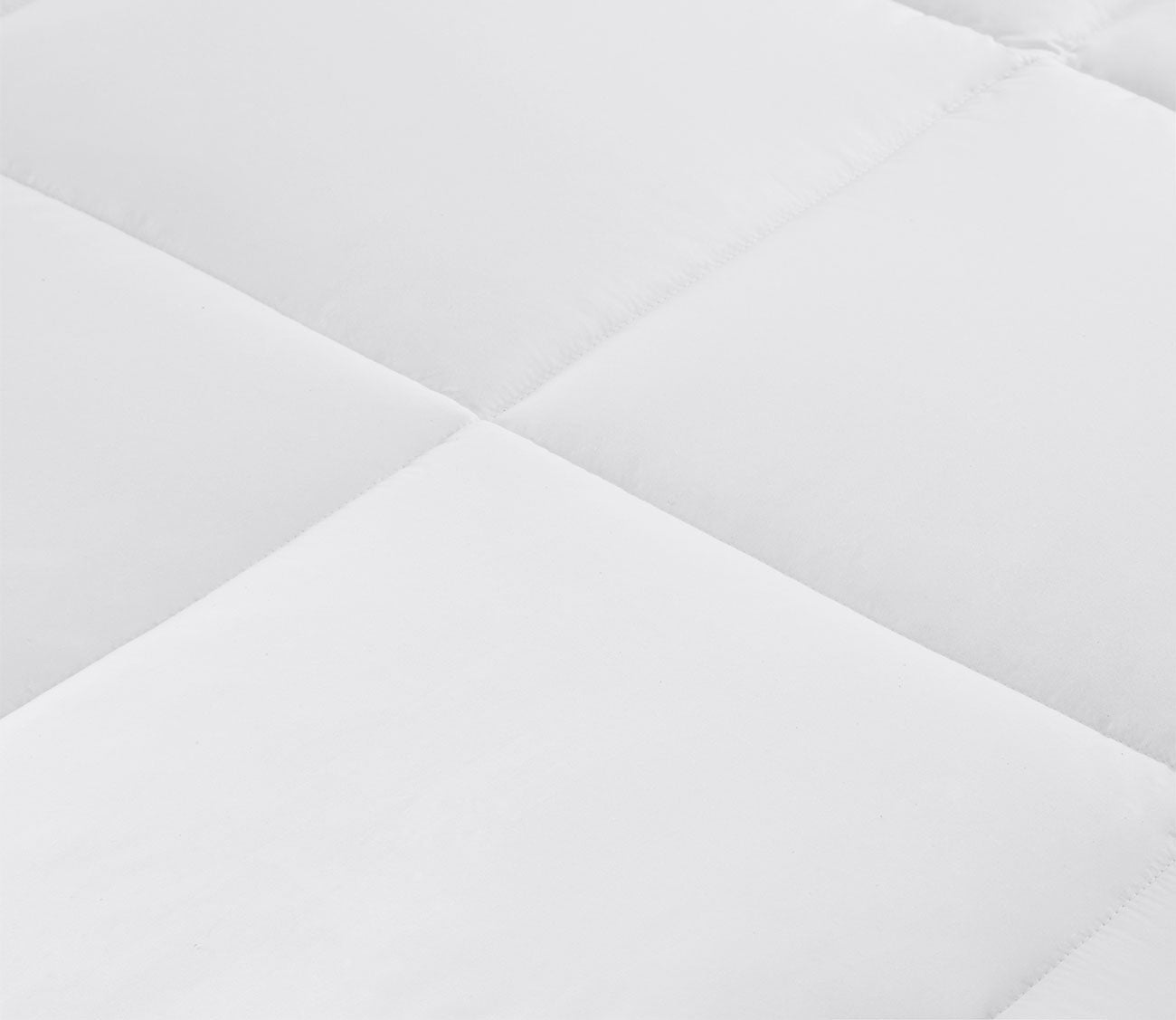 Madison Park Winfield Cotton Percale Luxury Down Alternative Comforter by Madison Park