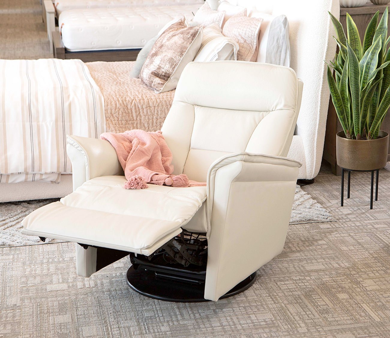 Palliser Stonegate II White Recliner by Palliser