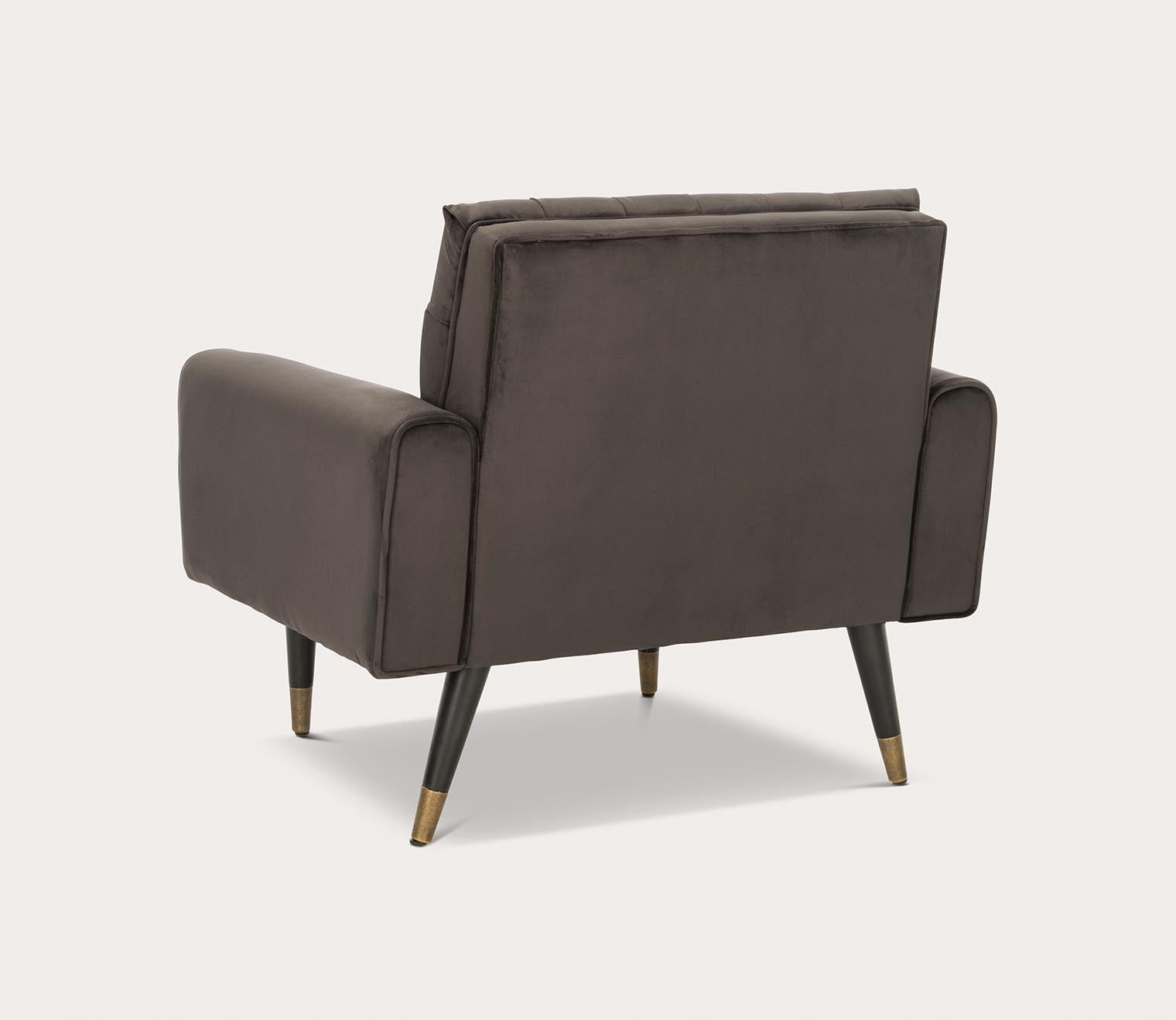 Safavieh Amaris Tufted Accent Chair by Safavieh