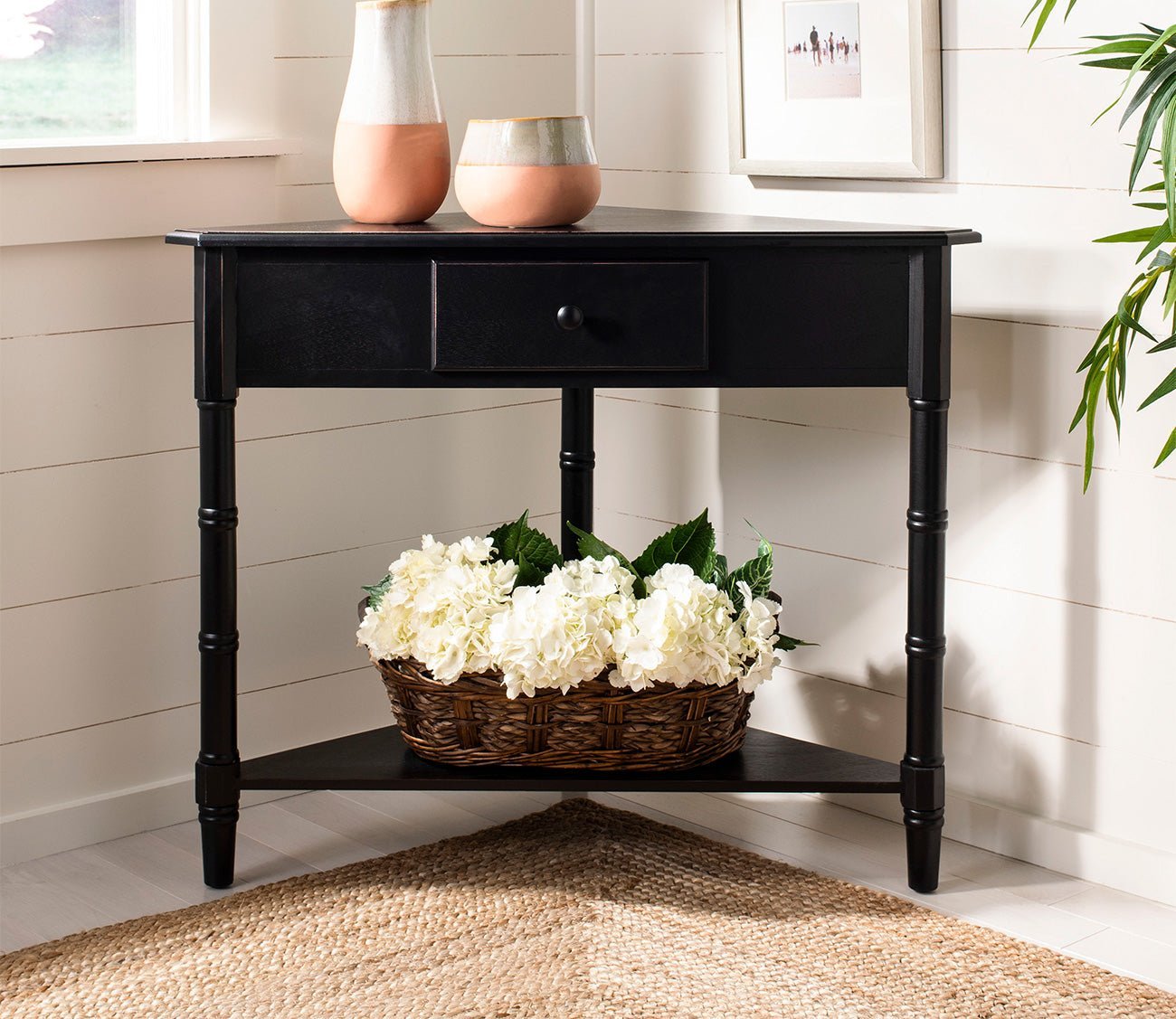 Gomez Corner Table