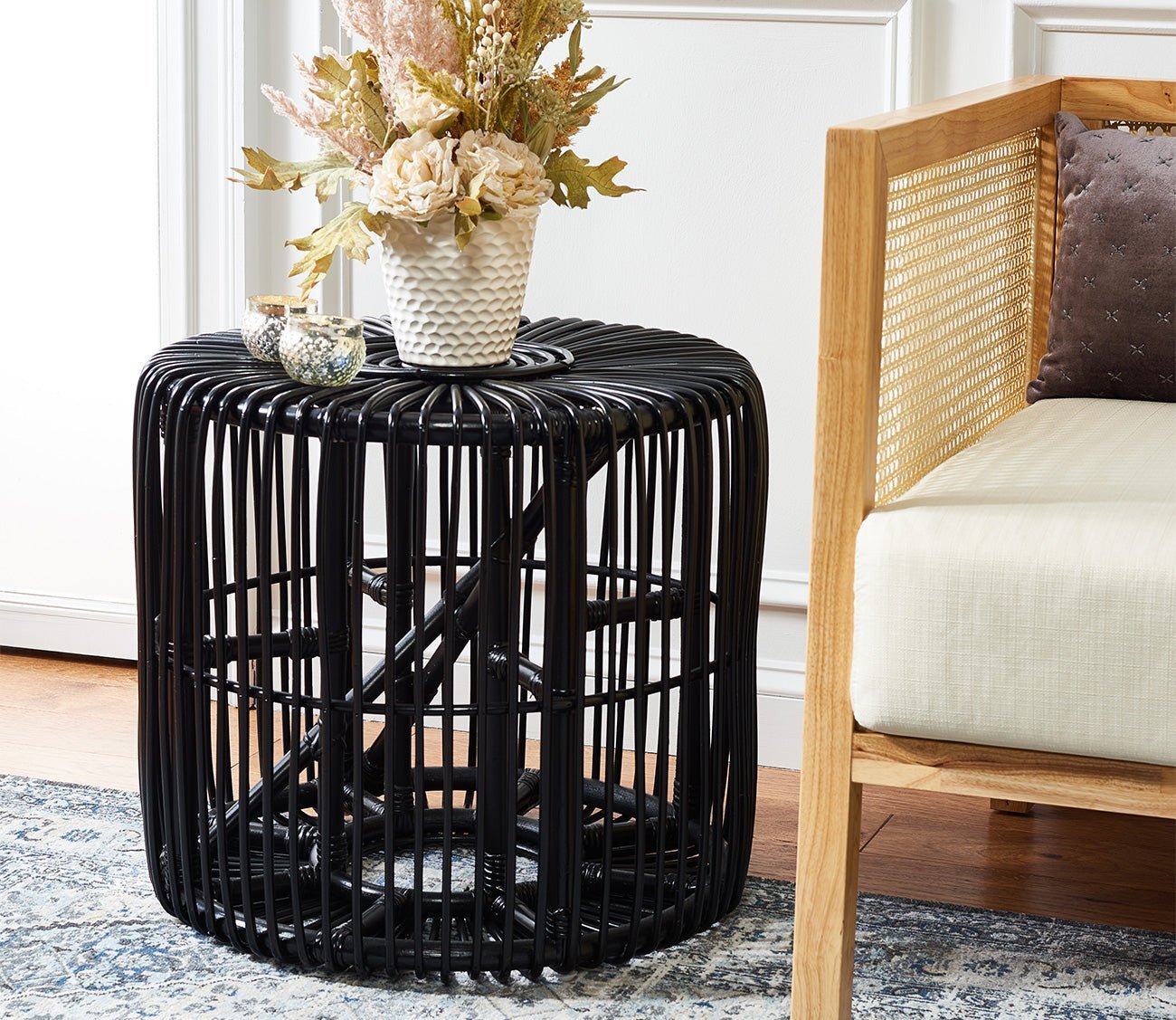 Safavieh Jabez Round Accent Table by Safavieh