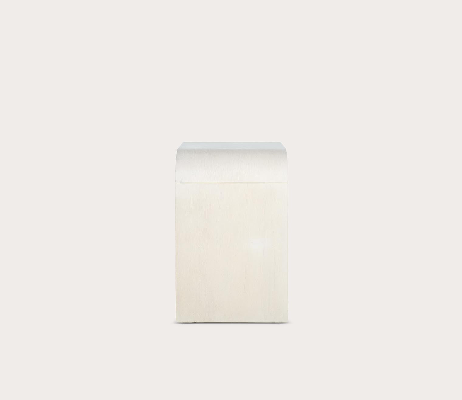 Safavieh Liasonya Curved Accent Table by Safavieh