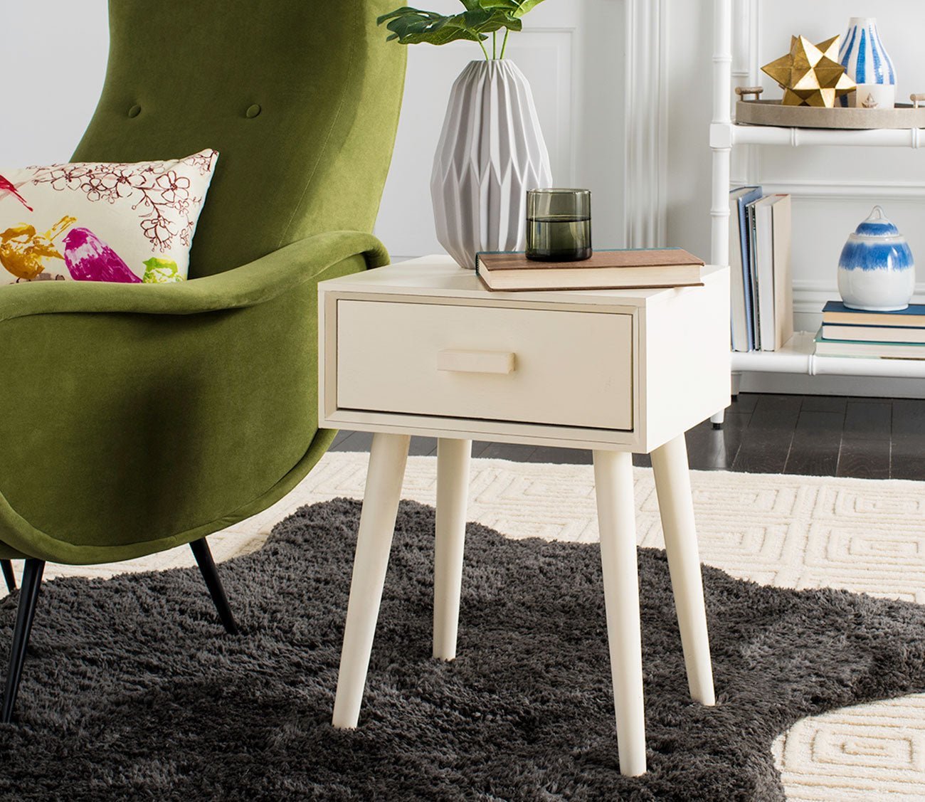Safavieh Lyle 1 - Drawer Side Table by Safavieh