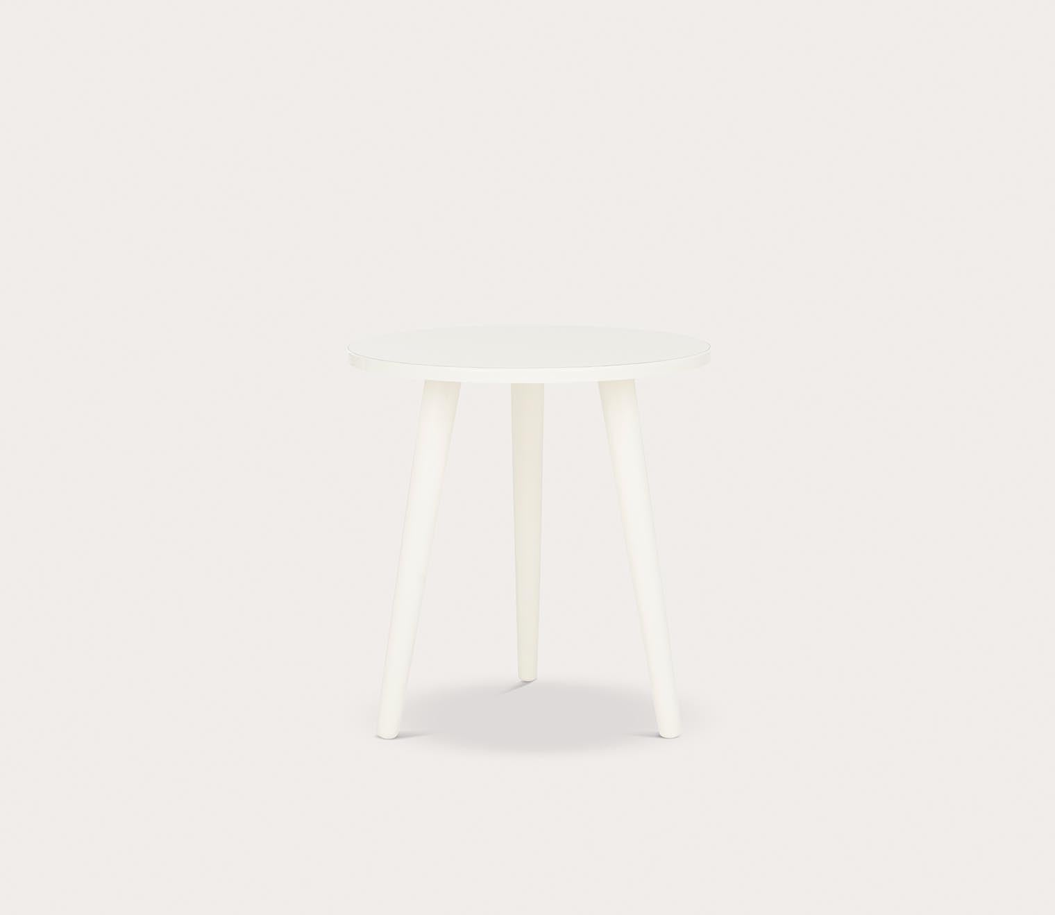Safavieh Orion Round Accent Table by Safavieh