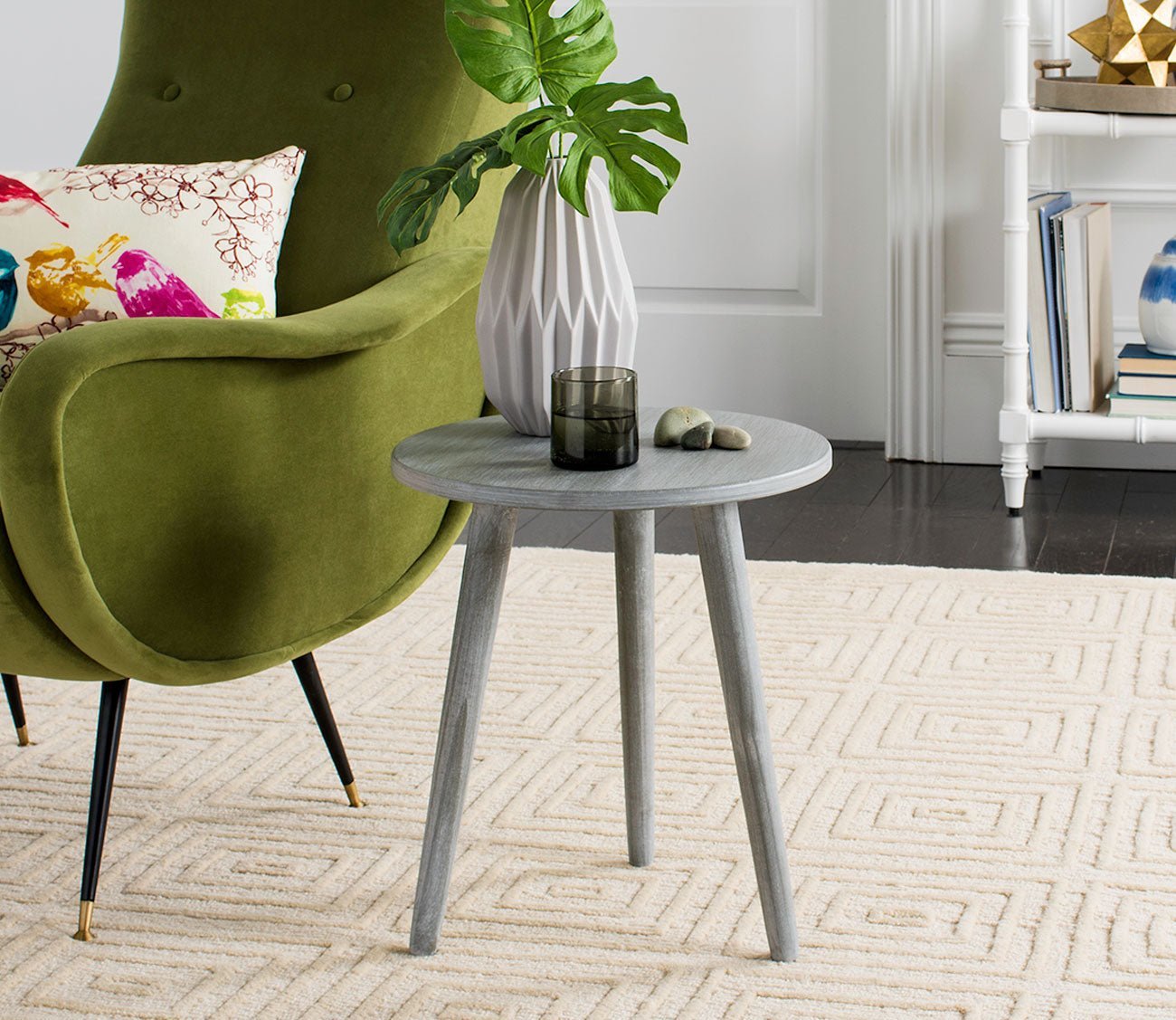 Safavieh Orion Round Accent Table by Safavieh