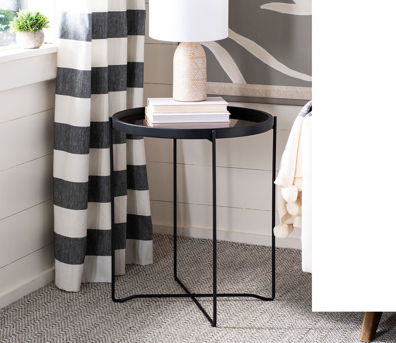 Safavieh Ruby Accent Table by Safavieh
