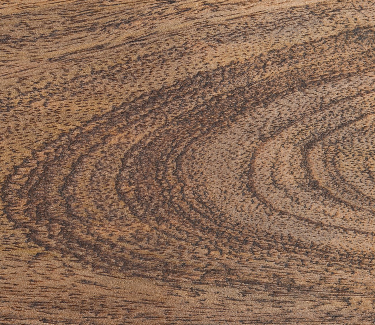 Safavieh Whent Round Accent Table by Safavieh