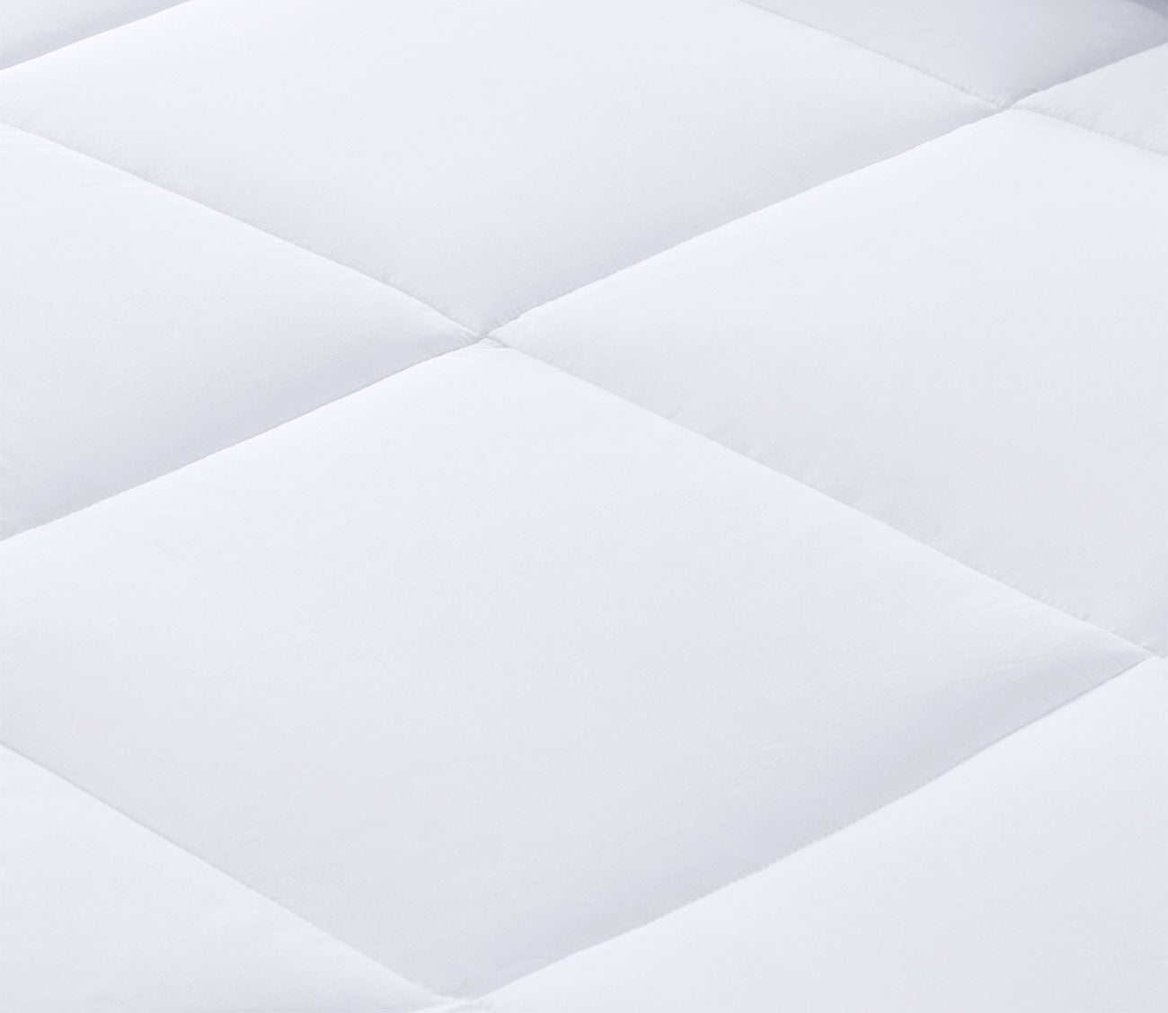 Sleep Philosophy Northfield 3M Scotchgard Cotton Twill Supreme Down Blend Comforter by Sleep Philosophy