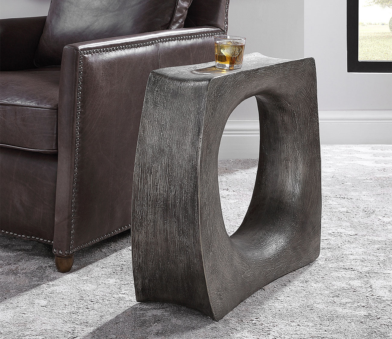 Valira Modern Accent Table