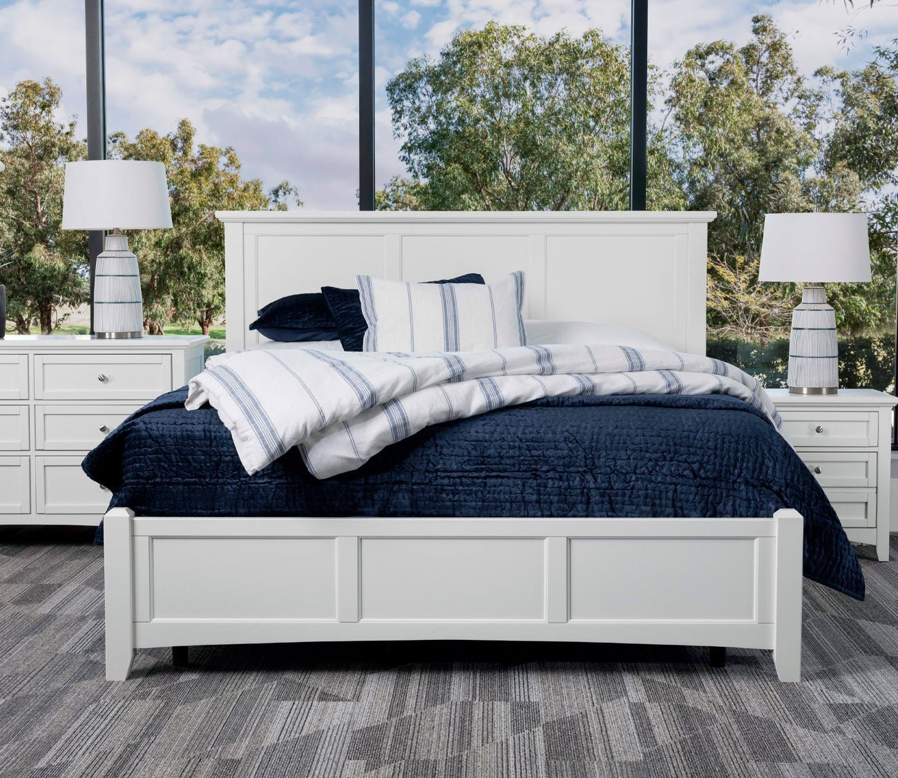 Vaughan Bassett Bonanza Bedroom Set by Vaughan Bassett