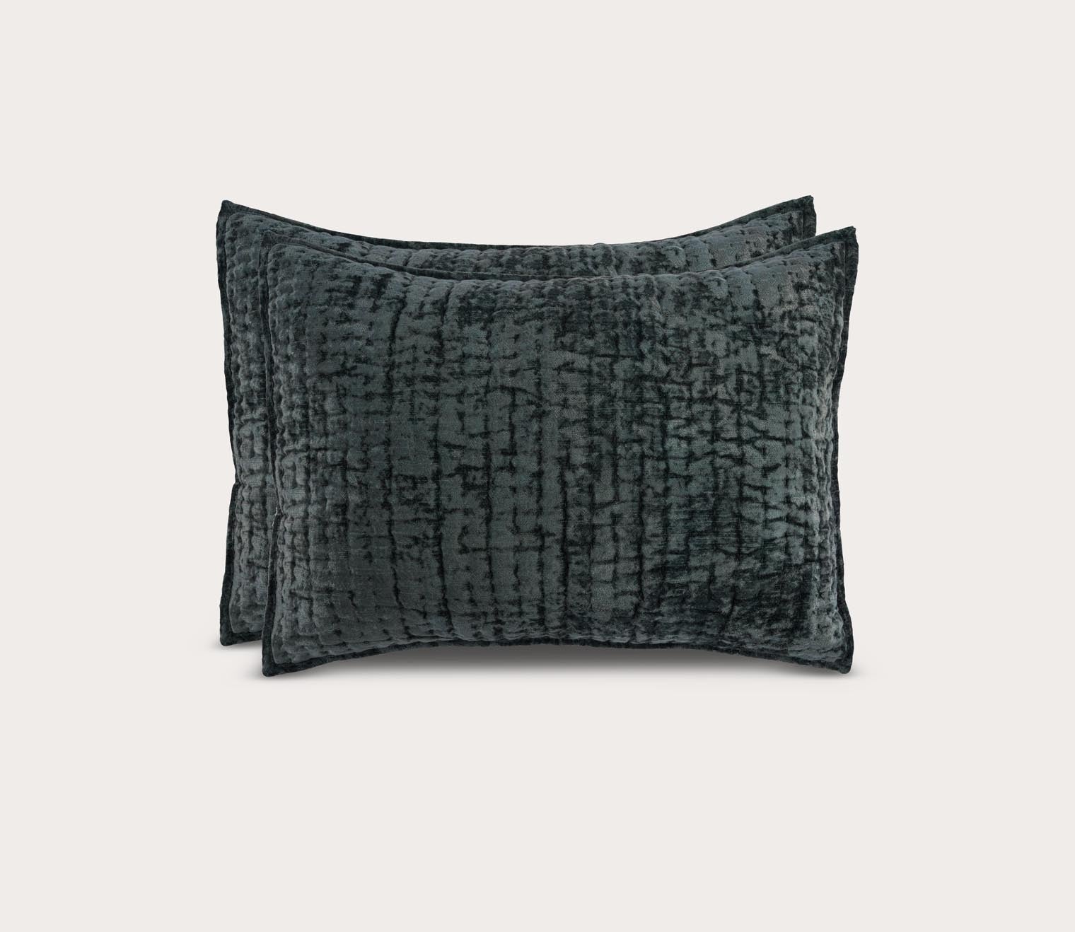 Villa by Classic Home Bari Velvet Pillow Sham by Villa by Classic Home