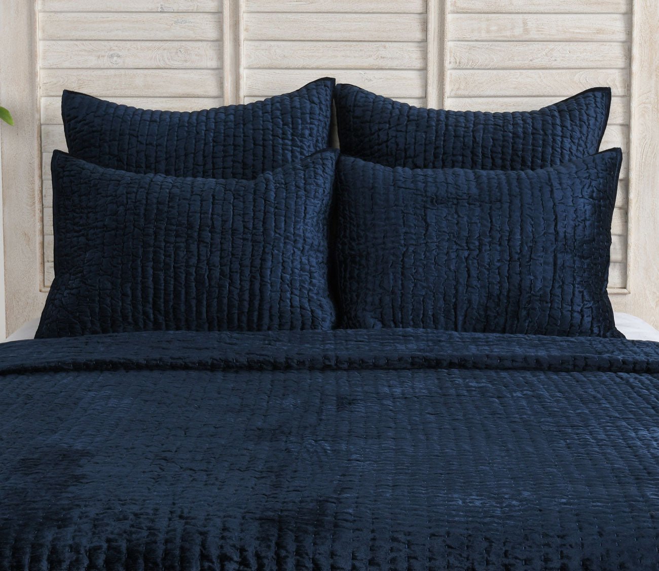 Villa by Classic Home Bari Velvet Pillow Sham by Villa by Classic Home