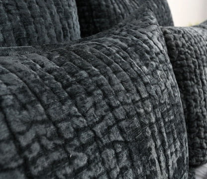Villa by Classic Home Bari Velvet Pillow Sham by Villa by Classic Home