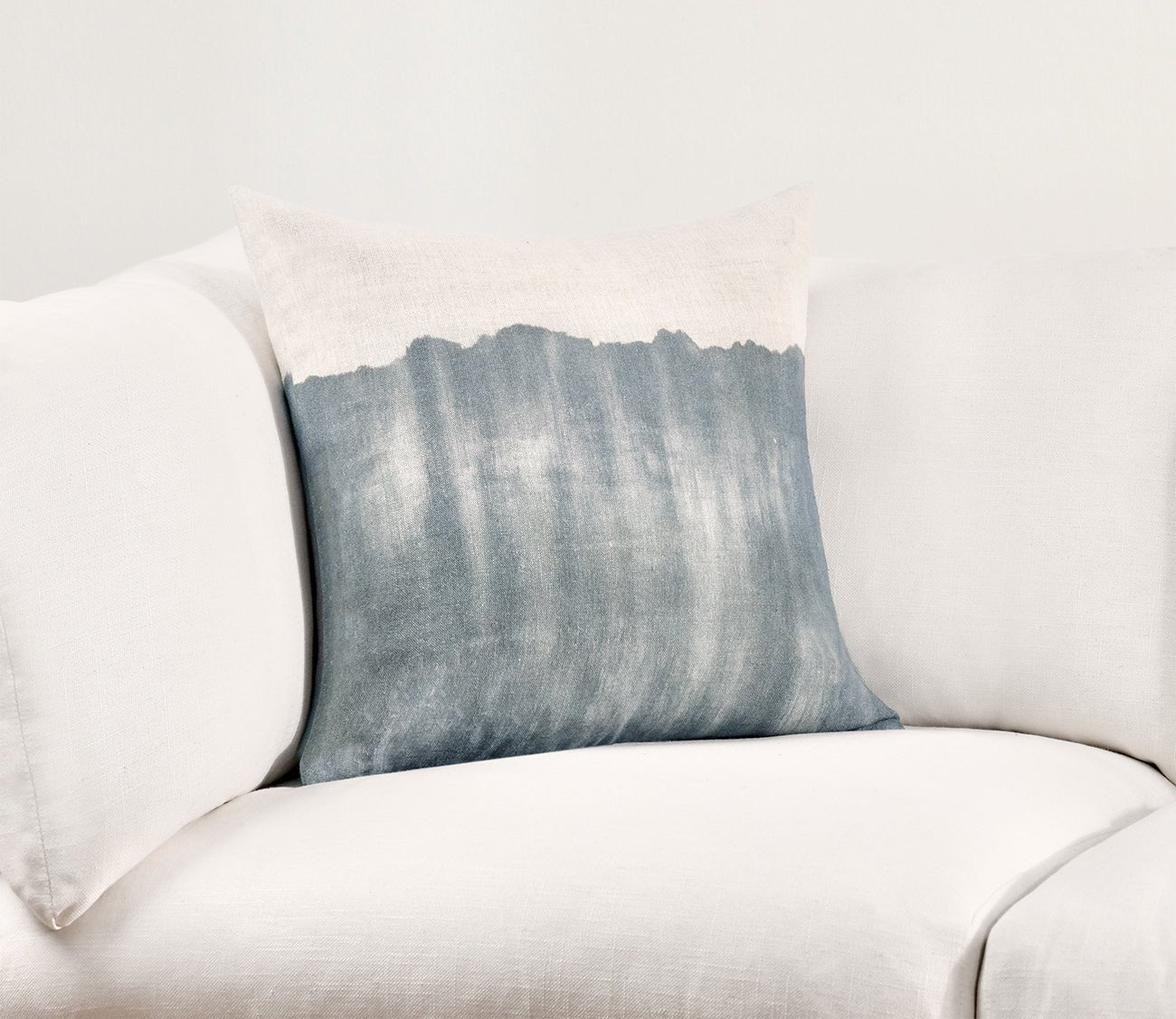 Villa by Classic Home Cora Watercolor Linen Throw Pillow by Villa by Classic Home