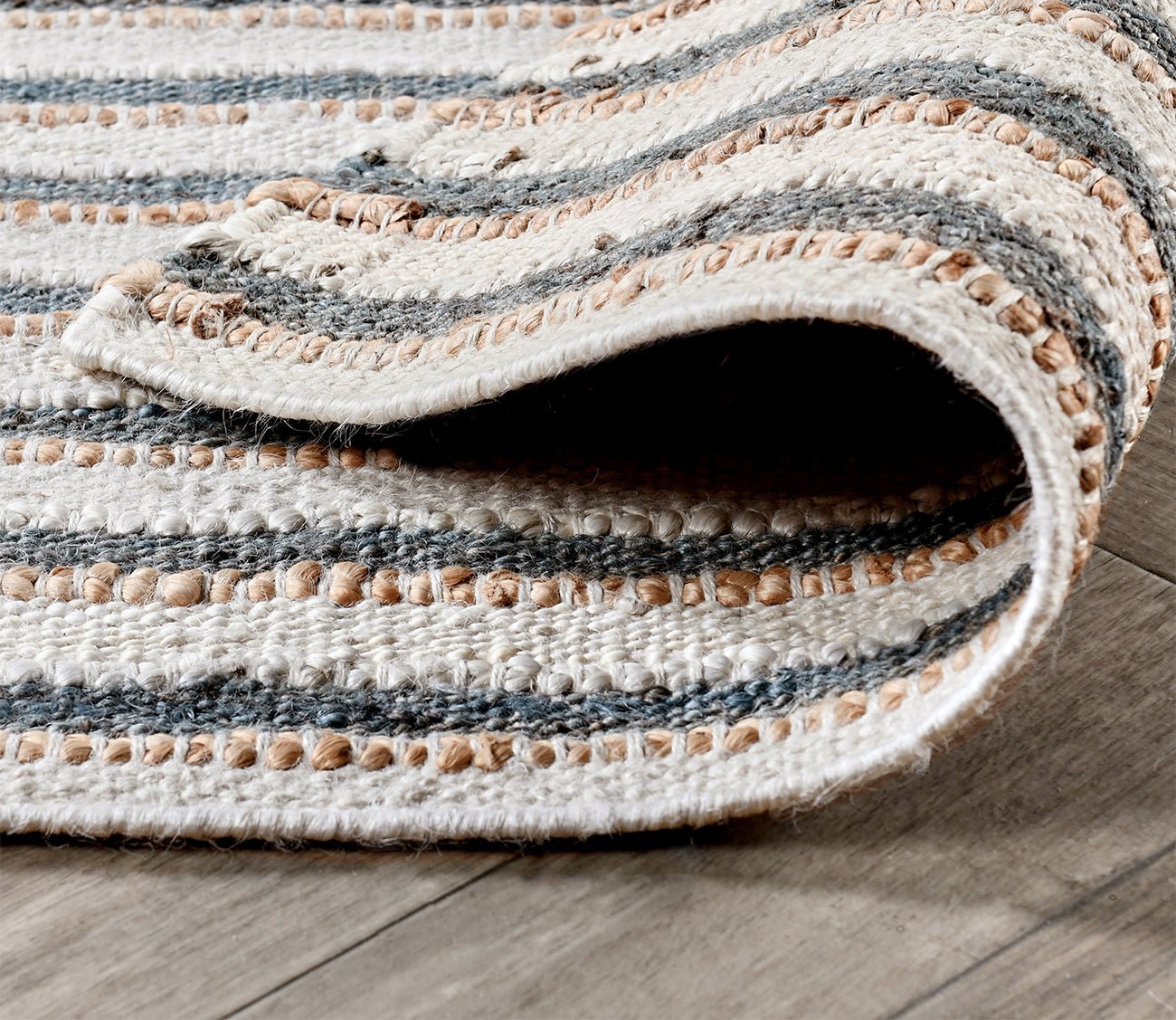 Villa by Classic Home Del Mar Aqua Area Rug by Villa by Classic Home