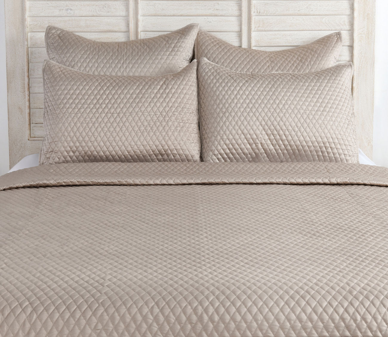 Diamond Pebble Sateen Quilt