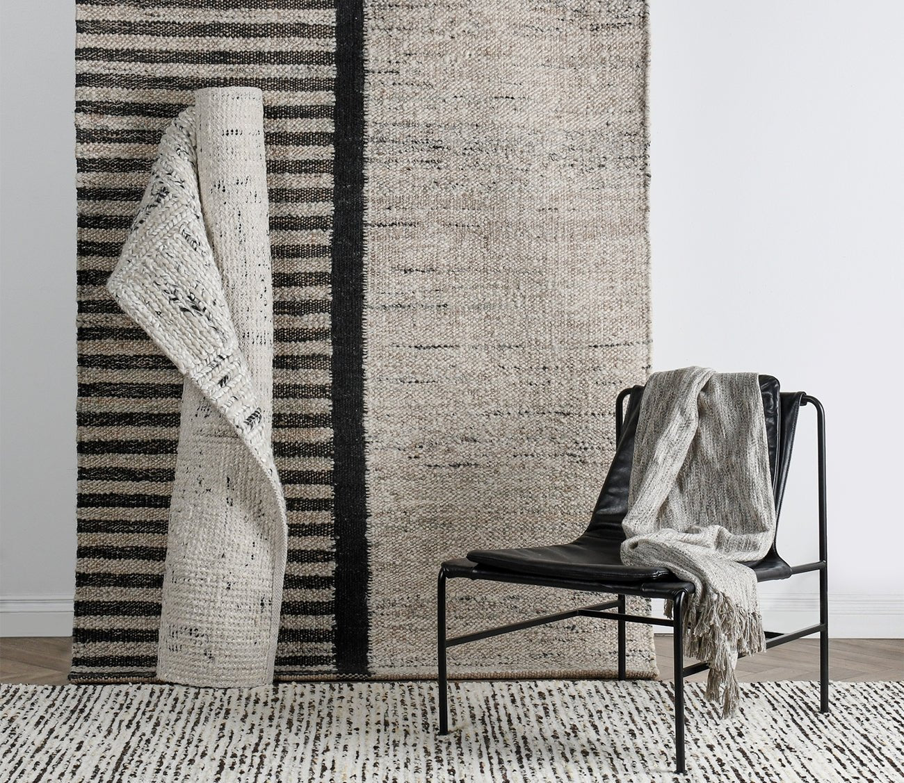 Villa by Classic Home Isa Stripe Ivory Black Area Rug by Villa by Classic Home