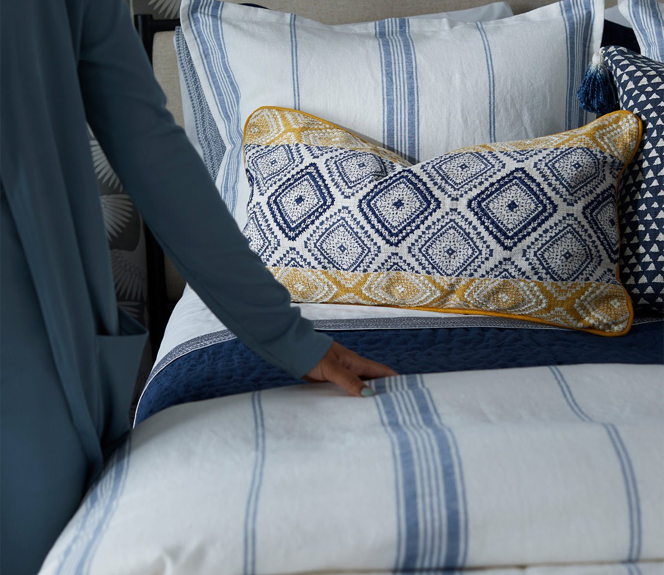 Villa by Classic Home Jayson Stripe Linen Cashmere Duvet Cover by Villa by Classic Home