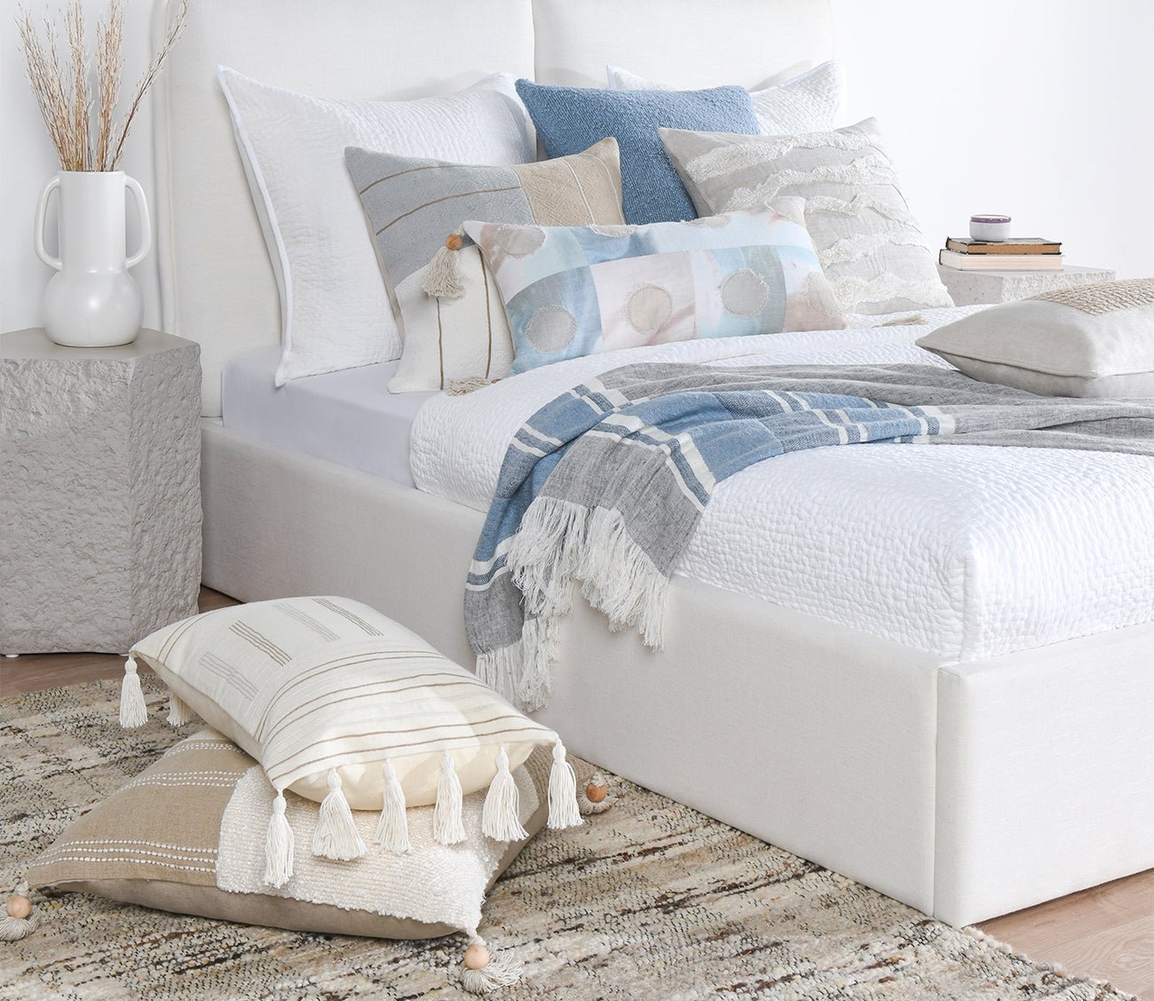 Villa by Classic Home Lima Stripe Throw Blanket by Villa by Classic Home