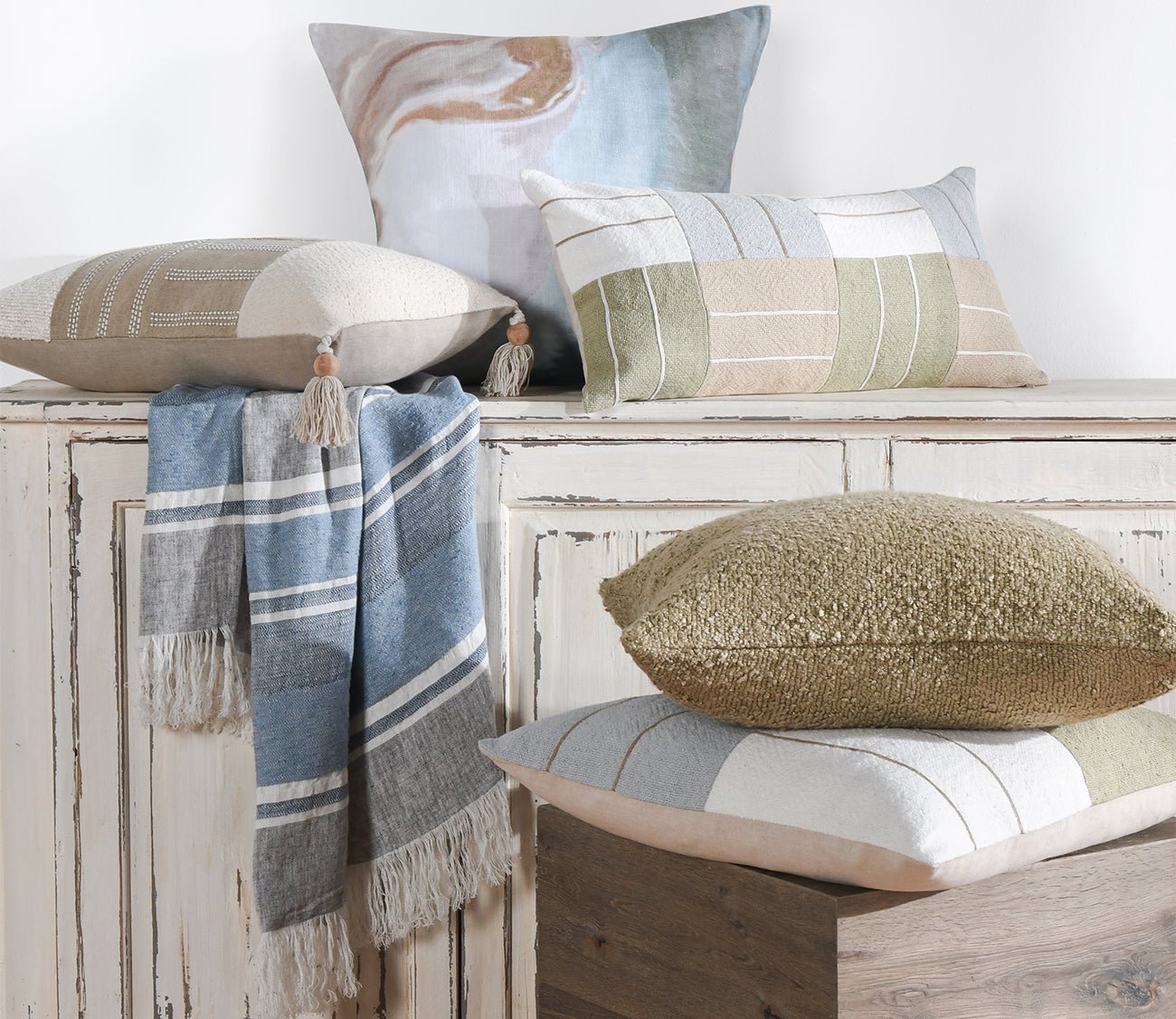 Villa by Classic Home Lima Stripe Throw Blanket by Villa by Classic Home