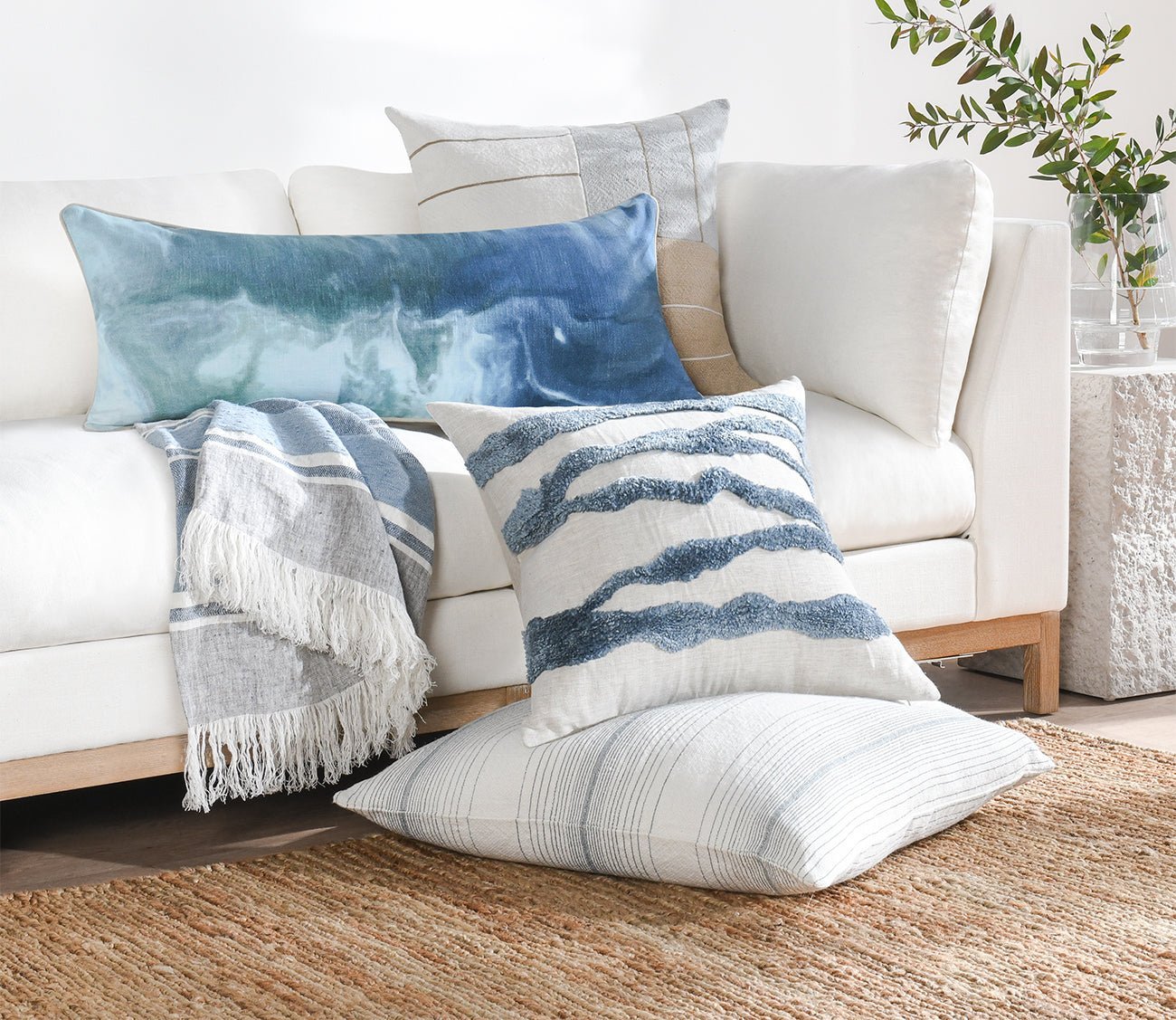 Villa by Classic Home Passage Hand - Tufted Throw Pillow by Villa by Classic Home