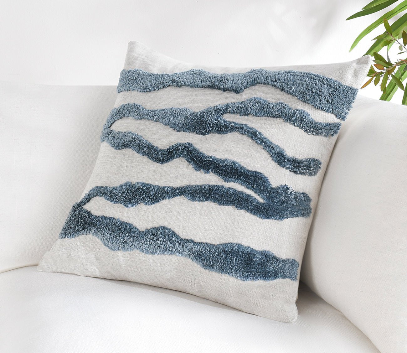 Villa by Classic Home Passage Hand - Tufted Throw Pillow by Villa by Classic Home