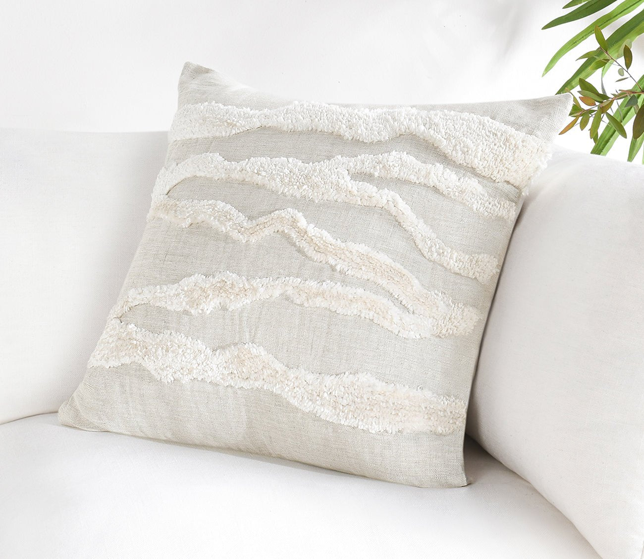 Villa by Classic Home Passage Hand - Tufted Throw Pillow by Villa by Classic Home