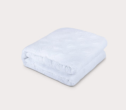 All Season 2-in-1 White Weighted Blanket Bundle by Hush Blankets