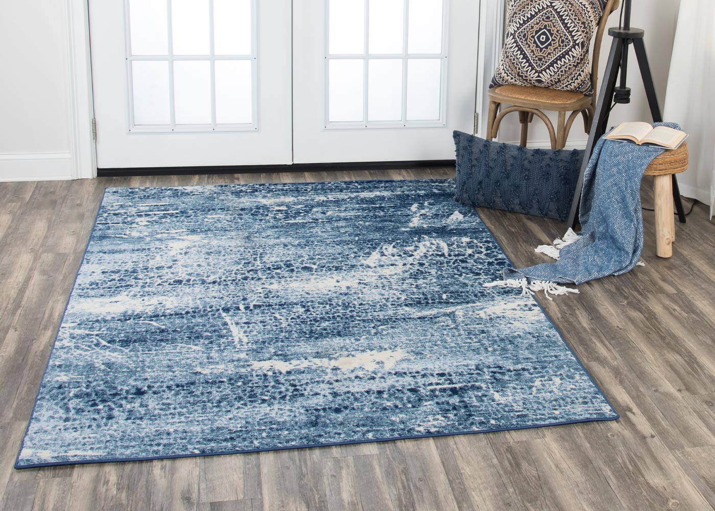Alora Décor Encore Abstract Light Blue Area Rug