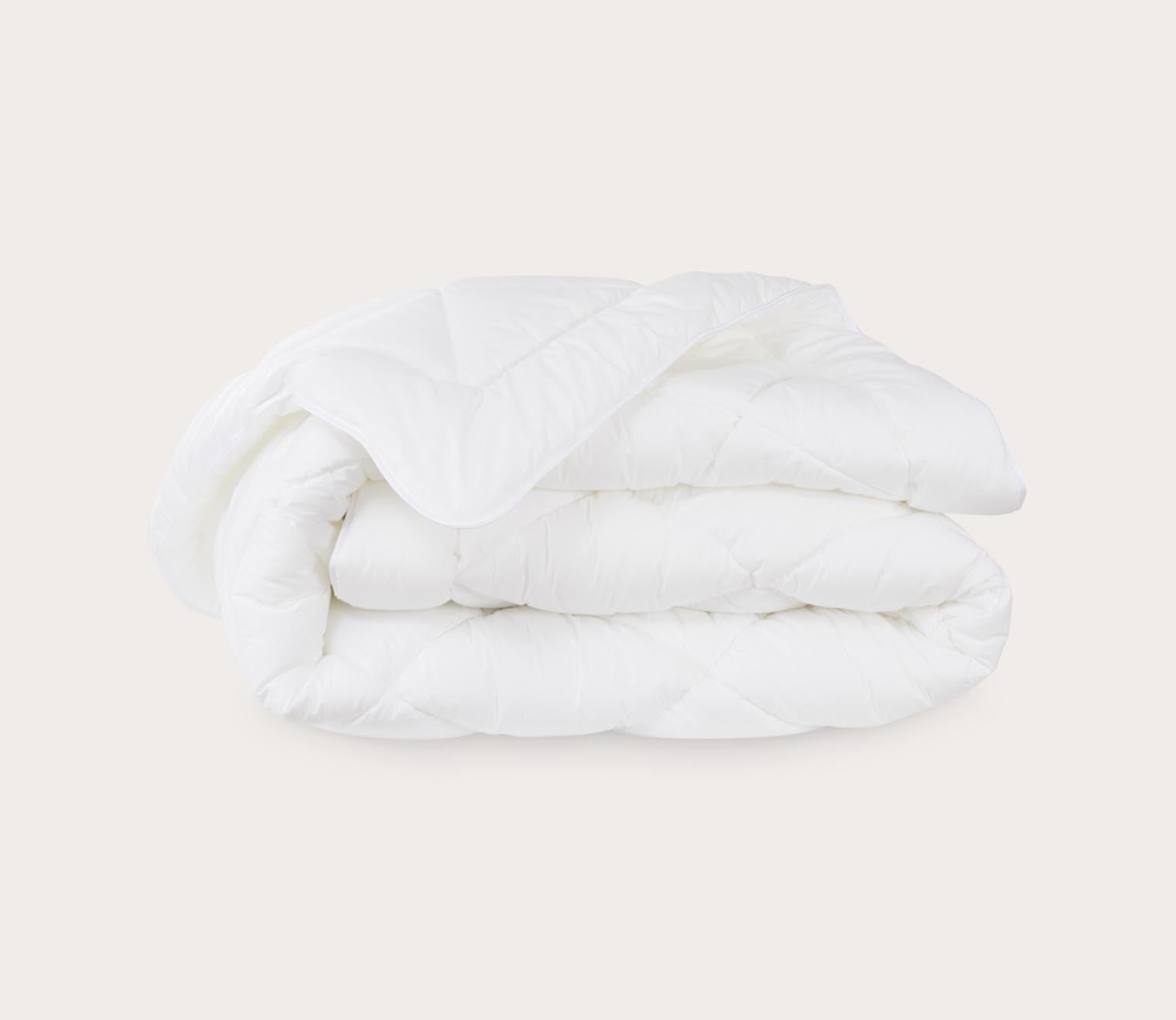 Actuel Anti-Allergy Down Alternative Comforter