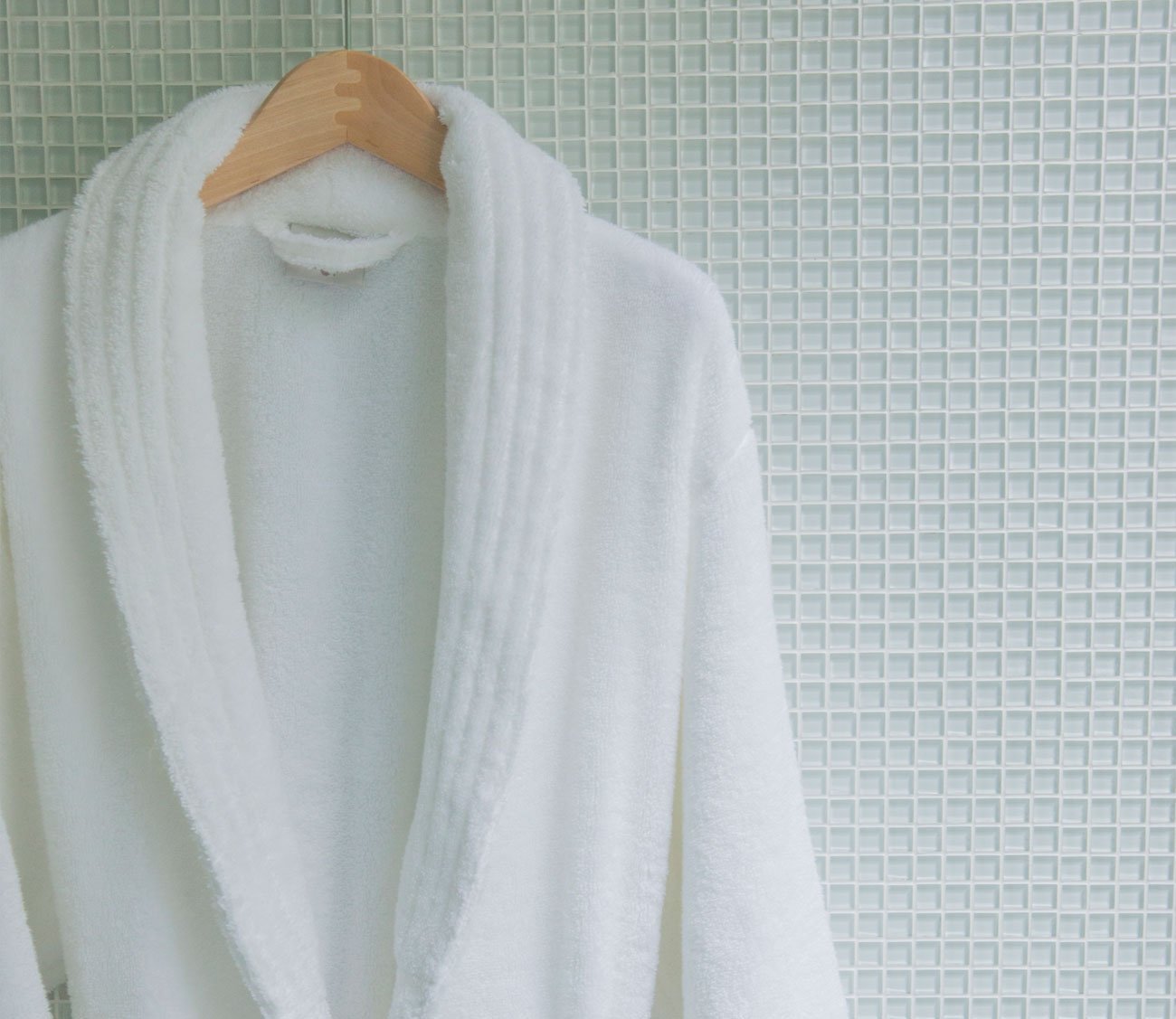 Amira White Cotton Robe