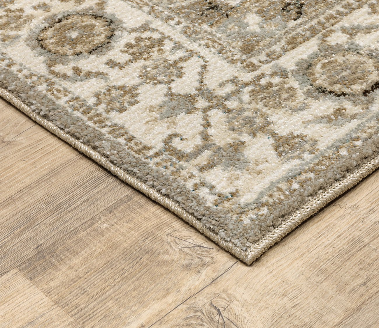 Andorra Traditional Floral Oriental Rug by Oriental Weavers