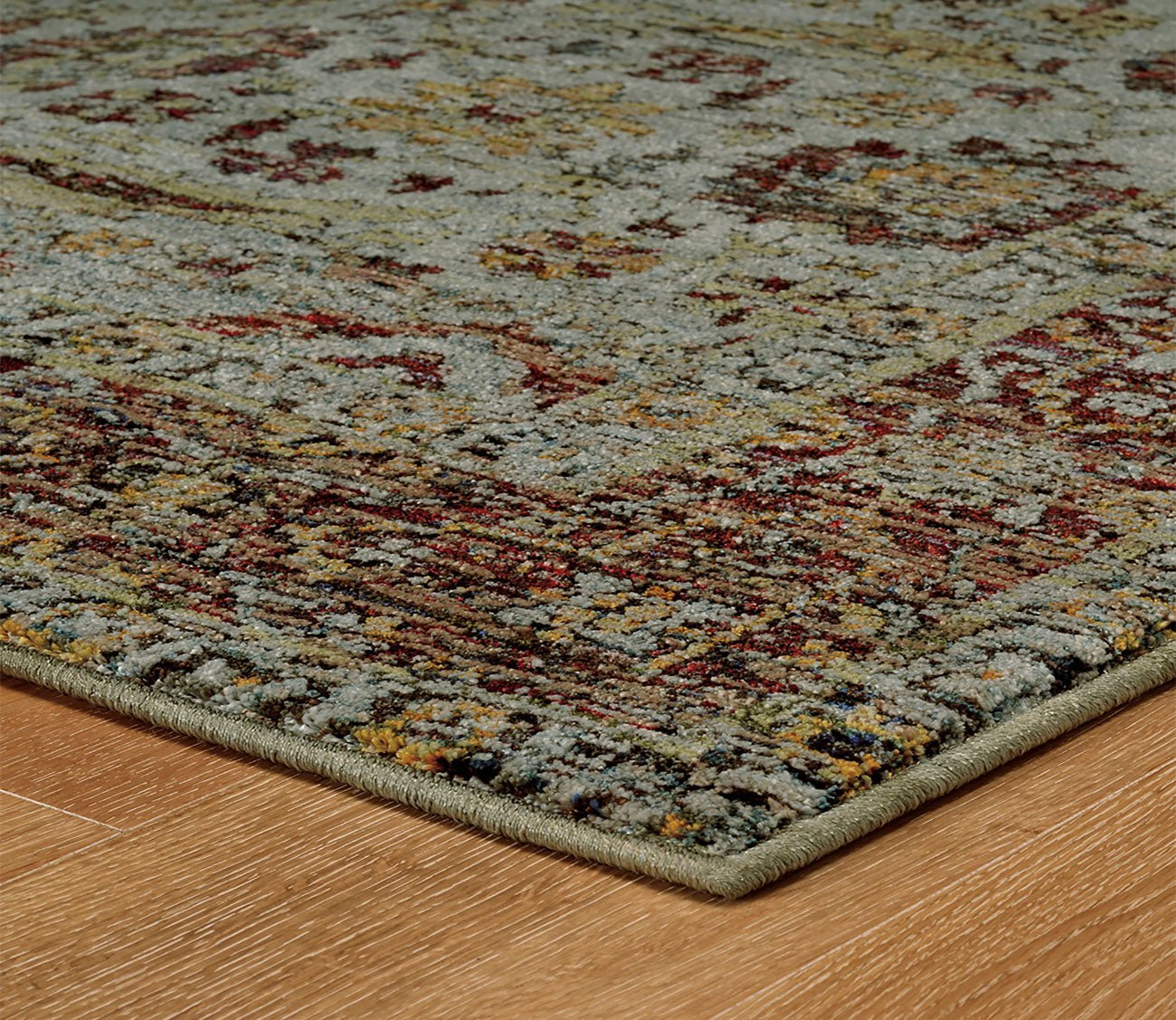 Andorra Traditional Oriental Central Floral Rug