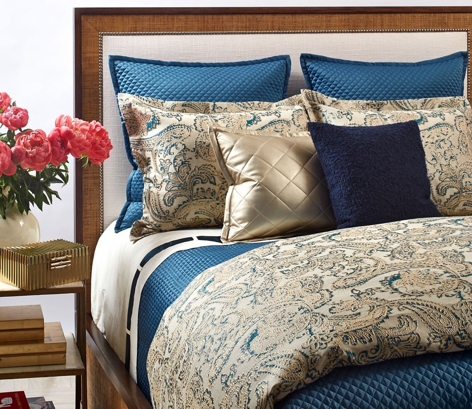 Arabesque Paisley Jacquard 3-Piece Duvet Cover Set