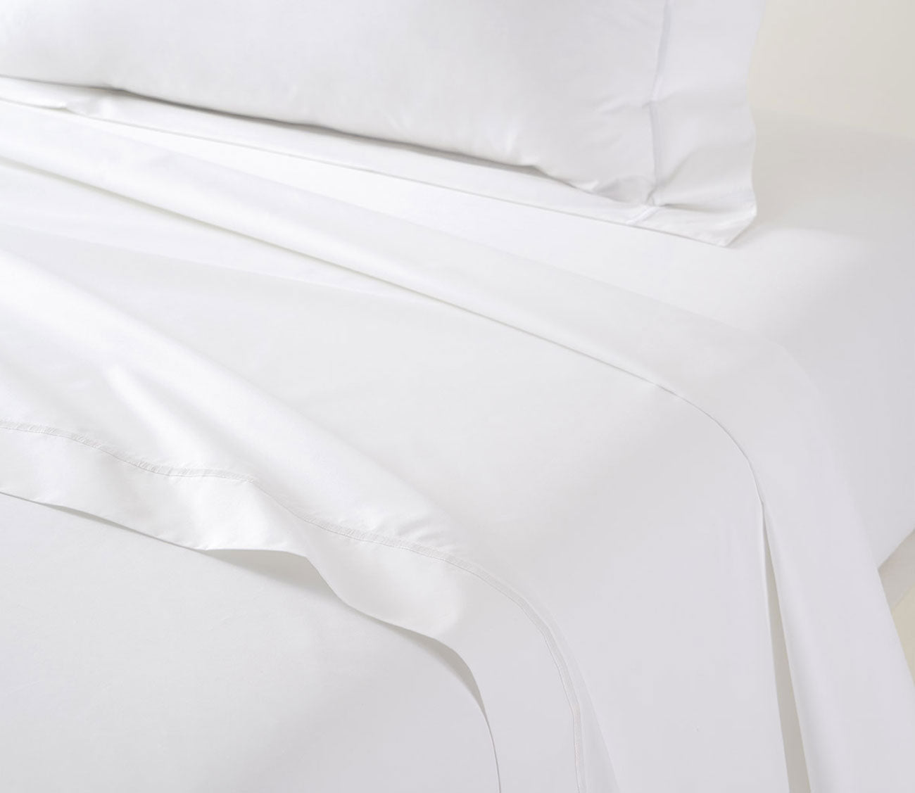 Athena Cotton Percale Flat Sheet by Yves Delorme